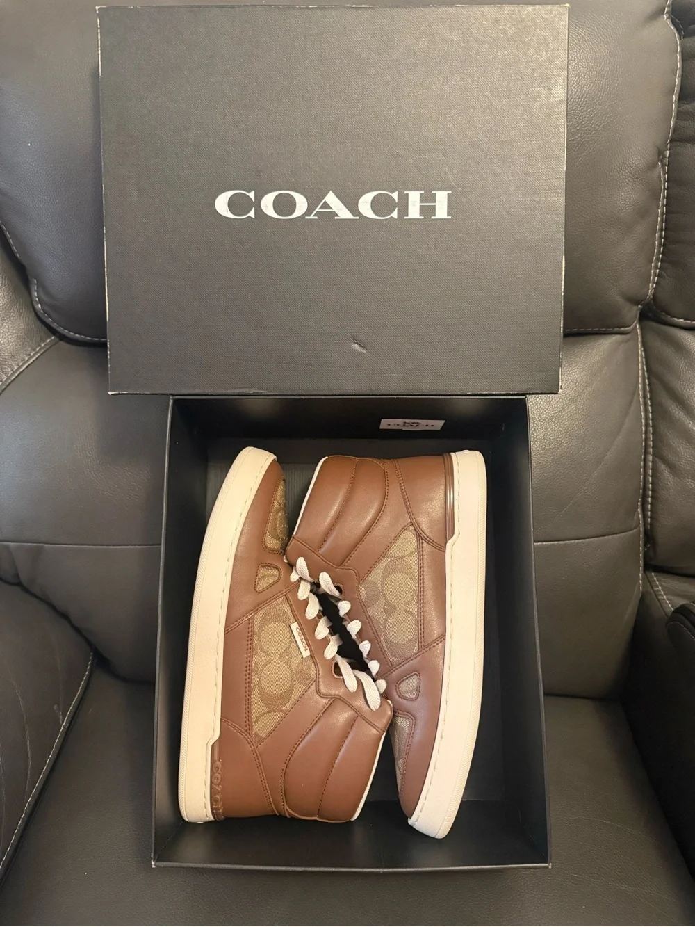 COACH CC736 MENS CLIP COURT HIGH TOP SNEAKER IN SIGNATURE CANVAS SATTLE SIZE 7D